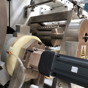 Les machines à couches pour bébés Welldone <span class=keywords><strong>de</strong></span> conception professionnelle indonésienne usinent automatiquement les couches - Product Image 3