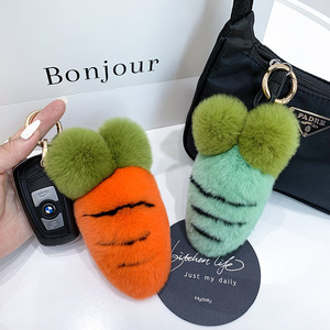 Pendentif en <span class=keywords><strong>fourrure</strong></span> de carotte en <span class=keywords><strong>fourrure</strong></span> de lapin Rex <span class=keywords><strong>véritable</strong></span> <span class=keywords><strong>Porte</strong></span>-clés en peluche personnalisé doux pour sacs à filles et voitures - Product Image 2