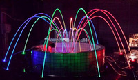 Fontaine sautante, fontaine à jets d'eau dansants, jet d'eau laminaire programmable pour affichage commercial en centre commercial ou place publique
