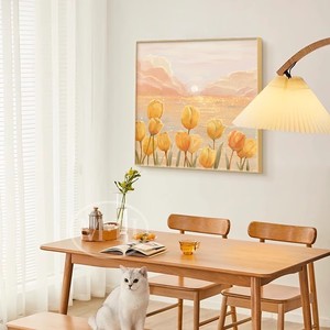 Cuadro en lienzo con marco, decoración minimalista de paisaje marino con tulipanes para sala de estar o restaurante - Product Image 3