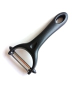 Ergonomische Y-vormige roestvrijstalen 15CM keuken fruit- en groenteschiller met antislip handvat, scherp mes, milieuvriendelijk ontwerp, makkelijk in gebruik