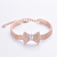 Collier pour chat de luxe avec strass en cristal, collier ajustable en forme de nœud diamanté, idéal pour mariage