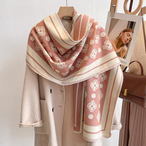 Chal de Invierno de Lujo para Mujer, Material Combinable con Todo, Algodón Suave, Cachemira Gruesa, Diseño Floral de Doble Cara, Transpirable, Nuevo - Product Image 4