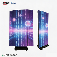 Afficheur LED pliable triple pour usine, Totem LED sur pied avec contrôle Wi-Fi via application pour la publicité en magasin et en salon professionnel
