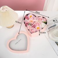 Coffret Cadeau Saint-Valentin Artisanal en Forme de Cœur avec Roses Artificielles Imprimées en Quatre Couleurs pour la Fête des Mères, Cadeau pour Femmes et Filles