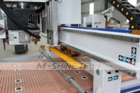 Scie à bois CNC 1328 avec lame de découpe, moteur 7,5 kW, broche 9 kW, perçage 4*5 rangs, 12 outils interchangeables, machines de travail du bois CNC