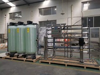 Osmose inverse entièrement en acier inoxydable 1000LHP par heure 3 tons d'eau, il peut filtrer par 1 ensemble RO pour traitement mobile des eaux souterraines