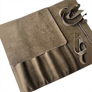 Bolsa de Almacenamiento de Cuchillos Enrollable de Cuero de Lujo, Resistente a Olores, Diseño Duradero y Resistente para Herramientas de Cocina Profesionales LSKR-0012 - Product Image 1
