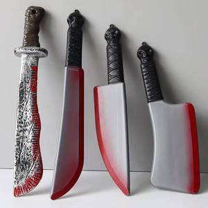 Produits phares en gros : Jouets en plastique pour enfants et adultes, crochets de récolte, décorations de scène pour fêtes, accessoires de couteaux sanglants pour Halloween - Product Image 2