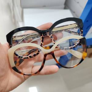 Liquidation de stock Montures optiques en acétate épais Livraison rapide Lunettes mixtes de haute qualité Échantillon de stock Lunettes de lot mixte Optique - Product Image 2