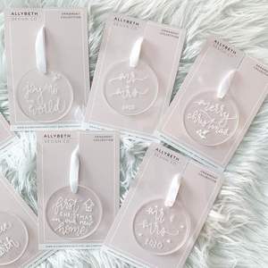 Ornements de Noël en acrylique personnalisés colorés ornements de bébé ma première <span class=keywords><strong>annonce</strong></span> de <span class=keywords><strong>grossesse</strong></span> de Noël 2024 pendentifs - Product Image 5