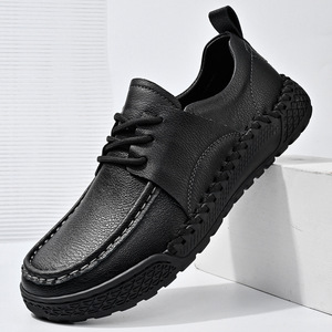 Sandales décontractées respirantes pour hommes 2026 |   Chaussures de plage artisanales à bout fermé et ajourées pour sports de plein air - Product Image 1