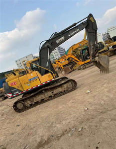 Pelleteuse sur chenilles Volvo 14 tonnes EC140BLC d'occasion, poids en ordre de marche de 80 tonnes avec pompe hydraulique Kyb et moteur de boîte de vitesses inclus - Product Image 2