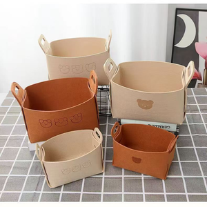 Cestino portaoggetti in feltro, utilizzato per riporre oggetti vari, vestiti sporchi, snack, giocattoli e articoli di cancelleria. - Product Image 1