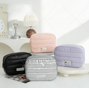 Bolsa de maquillaje pequeña para viaje, bolsa de aseo para bolso, bolsa acolchada pequeña para cosméticos, linda bolsa de maquillaje para mujer, se mete fácilmente en el bolsillo. - Product Image 1