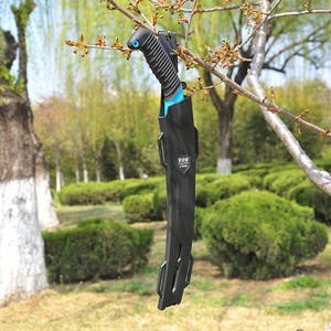 Sierra de mano Old Friend de 270 mm y 14 TPI con hoja de seguridad para poda de jardín - Product Image 3