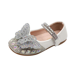 รองเท้าหนัง PU สำหรับเด็กผู้หญิง ประดับเพชรพลอยรูปผีเสื้อ สำหรับเด็กวัยหัดเดิน ใส่ในงานเต้นรำ งานแต่งงาน หรืองานแสดง - Product Image 5