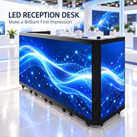 Écran vidéo couleur LED d'intérieur pour comptoir d'accueil avec roulettes, idéal pour salons professionnels, expositions et halls d'accueil