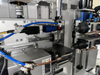 Ligne de production efficace pour le soudage et le nettoyage automatique des fenêtres et portes en PVC