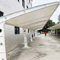 Abri de voiture et garage moderne en PVDF robuste et imperméable pour voitures et camions