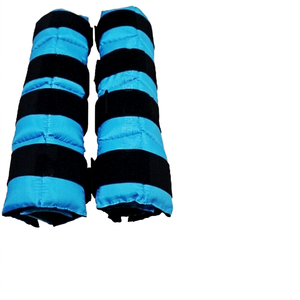 Botas Protectoras de Lujo para Caballos con Gel Refrigerante, Rayas Negras y Azules, Poliéster 210D, Protectores de Piernas para Entrenamiento - Product Image 1