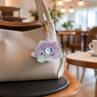 En gros, Charm porte-clés en peluche mignon à un œil, Pendentif de sac en fourrure Minky 14 cm, Personnalisation OEM, Cadeau