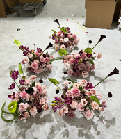 Centre de table élégant rose et vert, petite boule de fleurs de 30 cm, boule de fleurs de cymbidium rose et d'anthurium, décoration d'événements