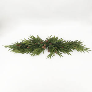 Corona de <span class=keywords><strong>Araucaria</strong></span> navideña de lujo de 61CM con piñas Centro de mesa de vacaciones hecho a mano para Navidad Pino artificial de <span class=keywords><strong>la</strong></span> isla de Norfolk - Product Image 3