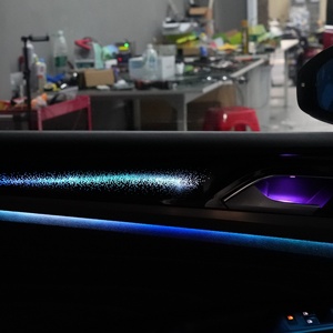 Kit de tiras LED para iluminación ambiental de coche RHD de 4 puertas con función inteligente de selección de colores a través de aplicación móvil - Product Image 3