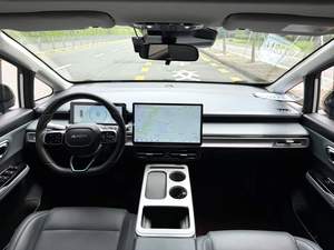 Voiture d'occasion GAC Aion YPlus70 avec une autonomie de 500 km, porte arrière électrique, toit ouvrant panoramique, cinéma et télévision panoramiques, sans accidents - Product Image 6