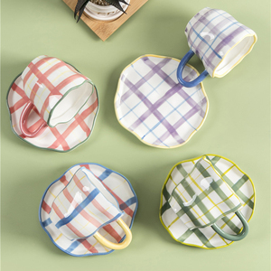Juego de Tazas y Platos de Cerámica con Diseño Irregular, Porcelana Fina Ecológica, para Café y Té, Ideal para Fiestas Navideñas y de Oficina - Product Image 6