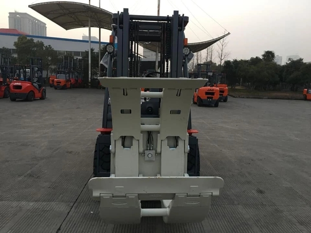 Heavy-Duty Forklifts HE-310