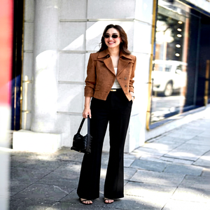Manteau en Faux Daim Croisé pour Femme, Col Cranté, Coupe Ajustée, Idéal pour l'Automne - Product Image 1