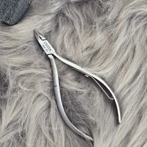 Coupe-ongles professionnels KSA en acier au carbone D555x, lame droite à mâchoires larges de 10 mm, coupe lisse, pointe affûtée, pour soins des pieds et des orteils - Product Image 5