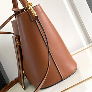 Bolso de Mano de Cuero Marrón de Gran Capacidad, Estilo Vintage, para Mujer, Bolso de Viaje, Bolso Bandolera para Hombre - Product Image 1