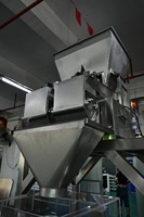 Machine d'emballage de dragées au chocolat en sachets préformés, avec peseuse anti-adhérence pour billes de chocolat, machine d'emballage Doypack