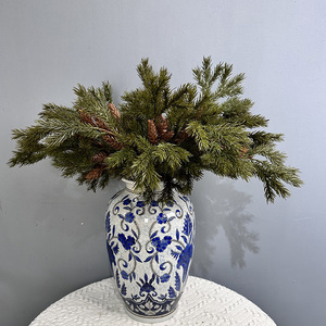 Branches d'arbre artificielles en plastique souple à <span class=keywords><strong>gros</strong></span> tige, à aiguilles de pin, avec <span class=keywords><strong>fruits</strong></span> en cône, pour décorations de Noël, extérieur et intérieur, vente chaude - Product Image 5