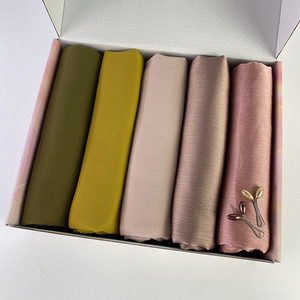 Khăn Trùm Đầu Lụa Satin Nhăn Cao Cấp Bán Sỉ Khăn Choàng Trơn Màu Trơn Khăn Choàng Hồi Giáo Khăn Trùm Đầu Hồi Giáo Khăn Xếp Khăn Trùm Đầu - Product Image 4