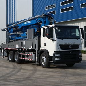 JIUHE Factory Supply 30m 38m 43m Boom Concrete Pump Truck Mounted Concrete Pump Concrete Pumping Truck With Low Price - Product Image 3