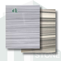 Vente directe d'usine de marbre blanc Marmara italien naturel avec texture grise polie, pouvant être utilisé pour les murs et les sols intérieurs