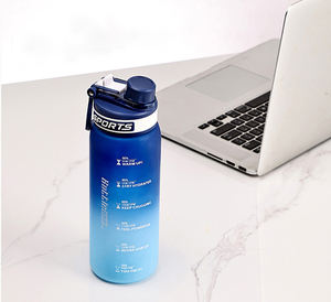 Tasse à eau teintée de lumière de grande capacité de 1000ml Bouteille d'eau de sport <span class=keywords><strong>portable</strong></span> à rabat pour l'extérieur - Product Image 4
