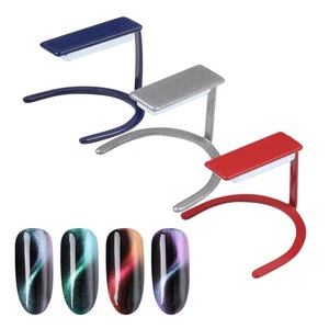 Outil magnétique multifonctionnel en forme de U pour ongles effet œil de chat 5D, support puissant pour vernis gel et nail art, rouge, bleu, argent - Product Image 3