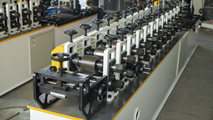 Máy tạo hình cuộn Keel hình kim loại với động cơ bánh răng & ổ trục-cuộn lạnh hình đặc biệt hình thành dễ vận hành - Product Image 3