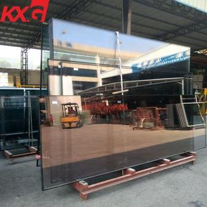 Verre isolé réfléchissant Low E haute performance pour enveloppes de bâtiment: Façades économes en énergie pour hôtels et tours de bureaux - Product Image 1