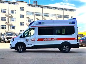 Ambulance à toit haut F0rd avec équipement médical pour le transport et le traitement des blessés et des malades - Product Image 6