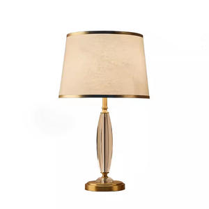 Lampe de table en cristal à intensité variable de style nordique européen, gris luxueux pour la chambre principale et le canapé-lit de l'hôtel, décoration de la maison - Product Image 3