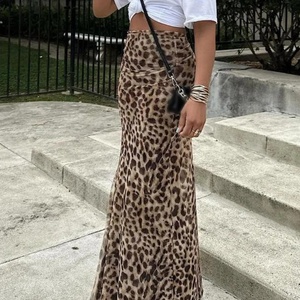 Jupe longue personnalisée unie à imprimé léopard pour femme, style élégant pour soirées - Product Image 3