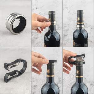 فاتحة نبيذ مع لوح شطرنج طقم إكسسوارات نبيذ أنيقة للترفيه والهدايا الفريدة - Product Image 5