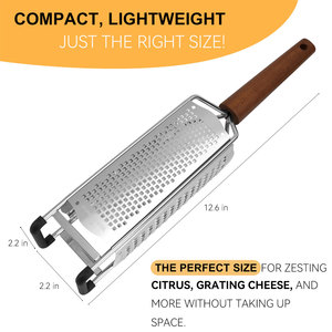 Râpe multifonctionnelle 3-en-1 en acier inoxydable avec manche en bois pour manioc, carotte, noix de coco, ail, légumes, zeste de citron et fromage - Product Image 5
