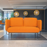 Canapé moderne de salon de loisir 2 places pour VIP, salle d'attente et réception, mobilier de bureau en tissu et métal pour cliniques dentaires, contrats